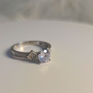 Elegant Silver Diamond Ring